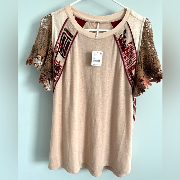🌻🆕FREE PEOPLE As If Crochet Sleeve T-Shirt Misty Mink Combo-Size X-Small - Picture 7 of 8